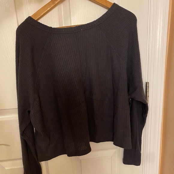 Hollister Grey Sweater - Picture 5 of 5